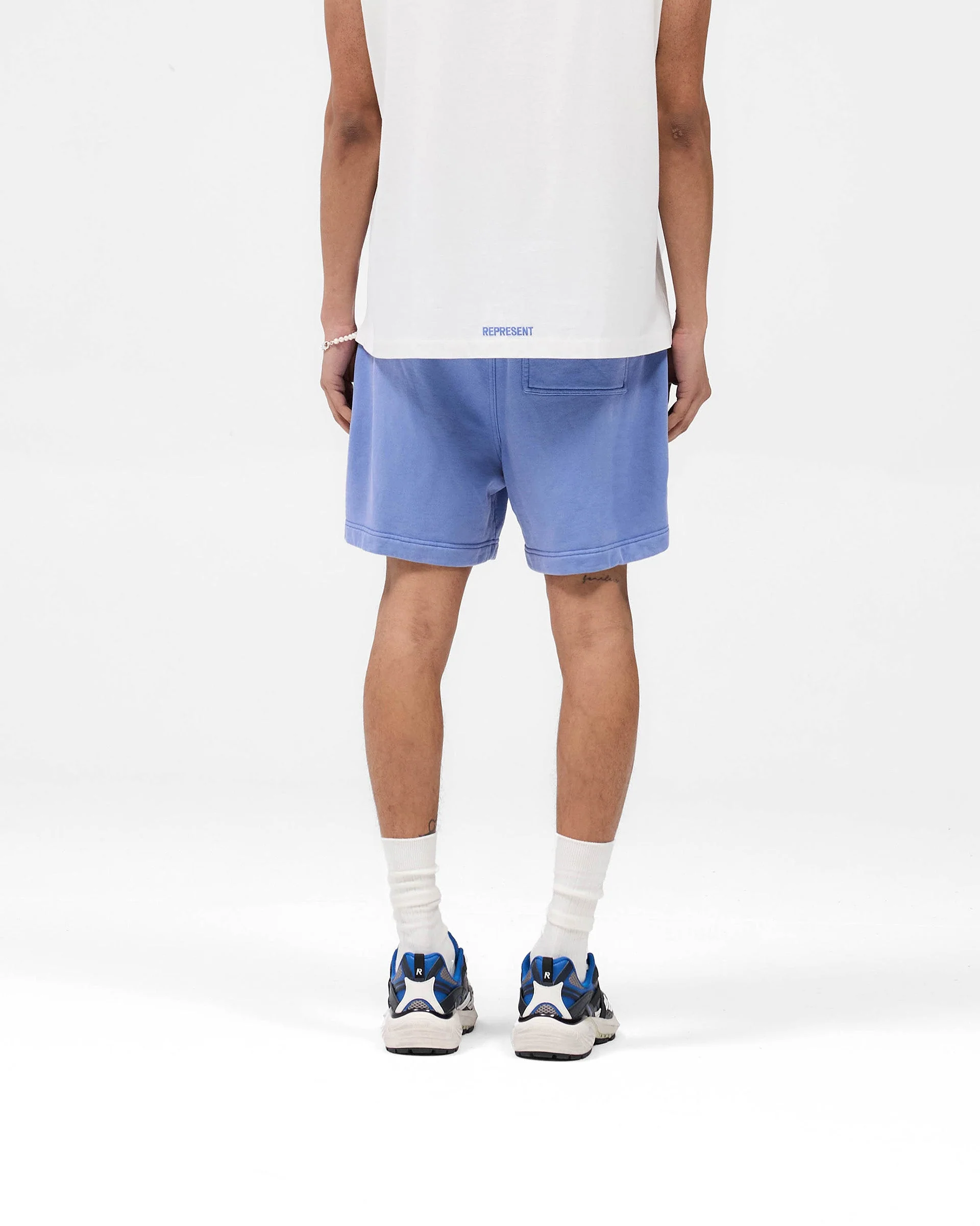 Thumb 4